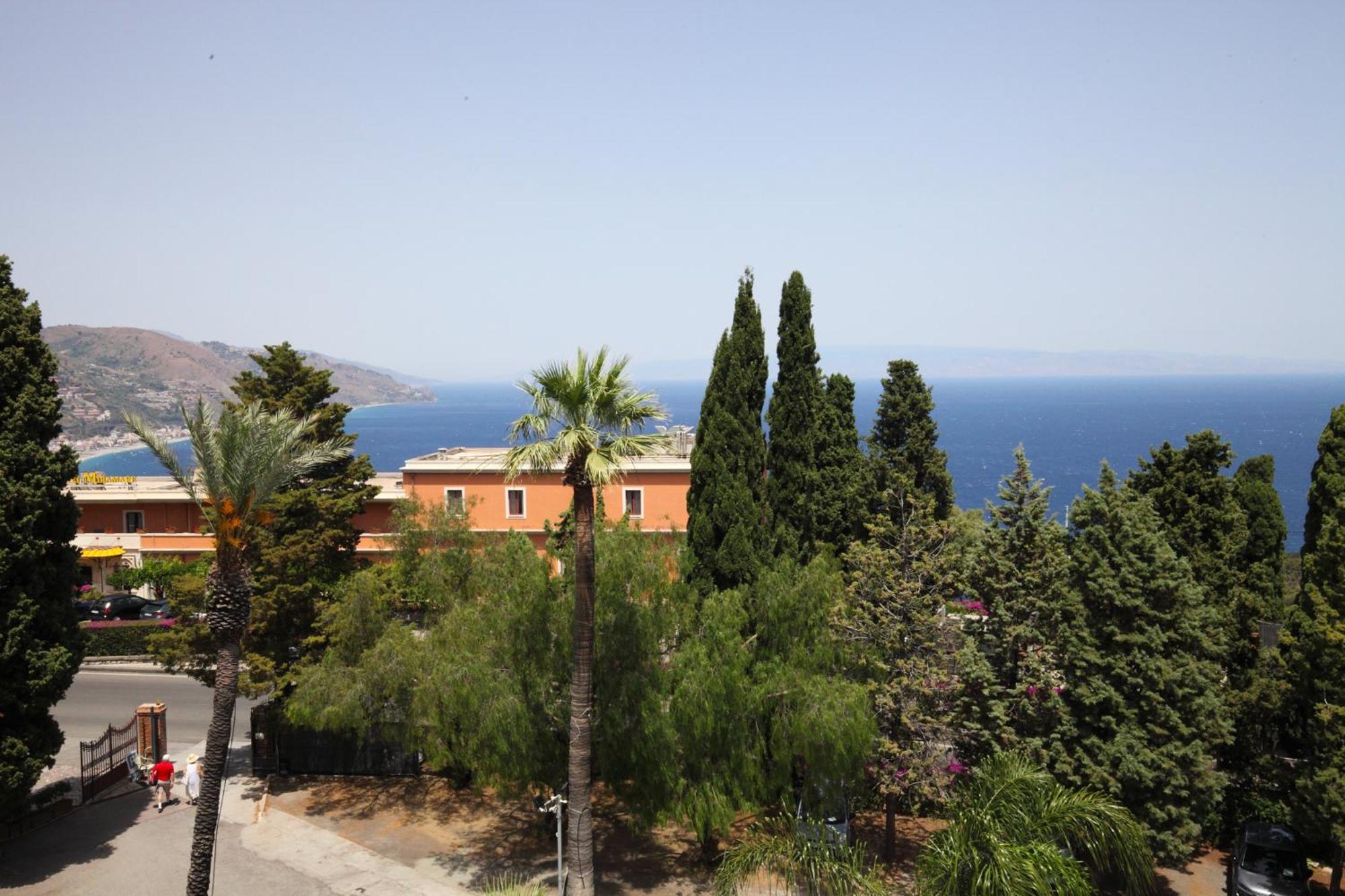 Lady Hill Bed & Breakfast Taormina Exterior photo